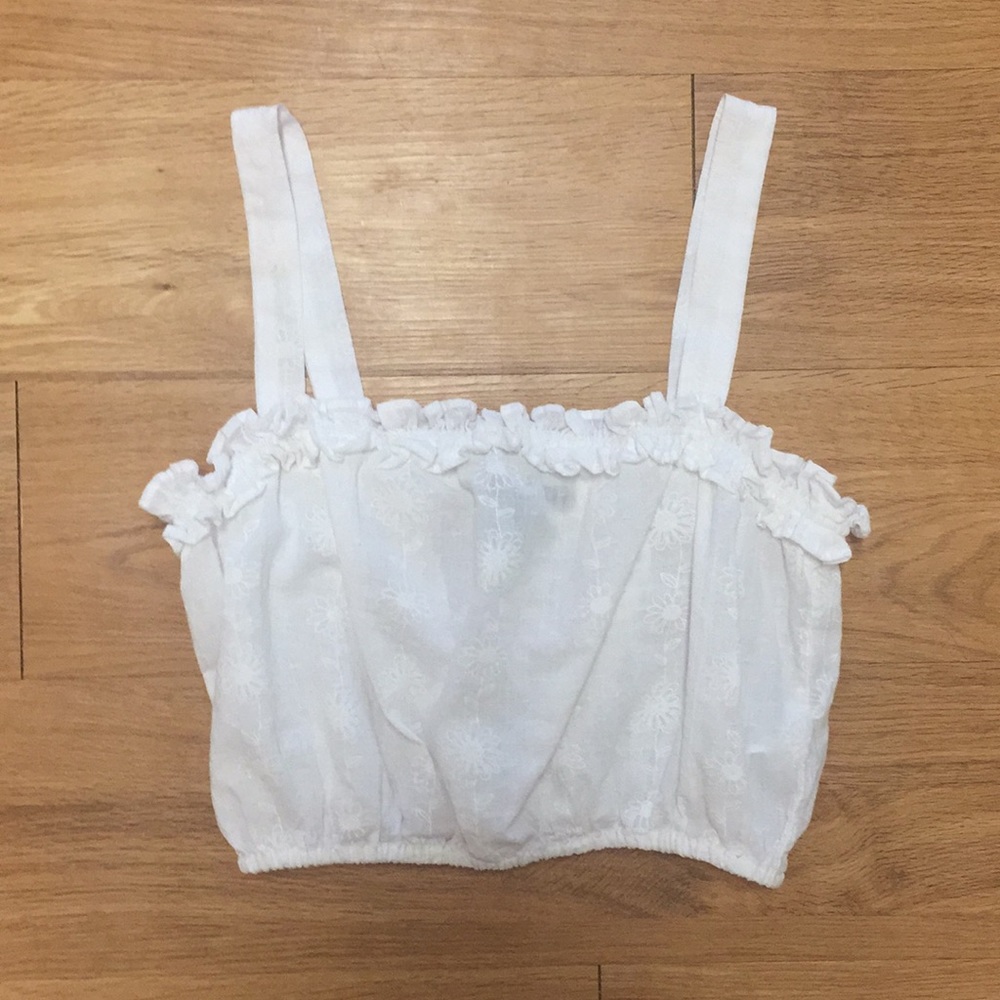 White floral pattern crop top